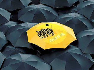 Yellow sur Marine